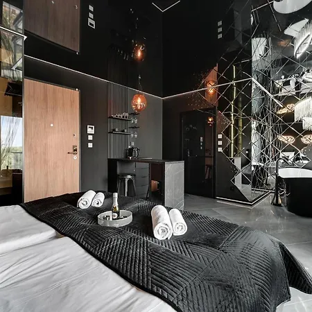 Nadmotlawie Hollywood Jacuzzi By Downtown 4*