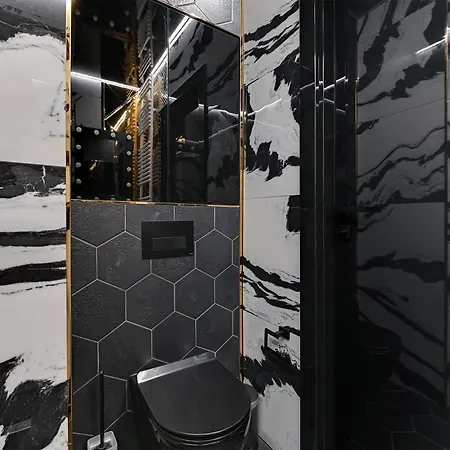 Nadmotlawie Hollywood Jacuzzi By Downtown 4*