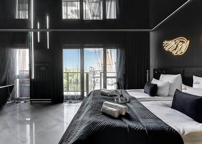 아파트호텔 Nadmotlawie Hollywood Jacuzzi By Downtown 4*