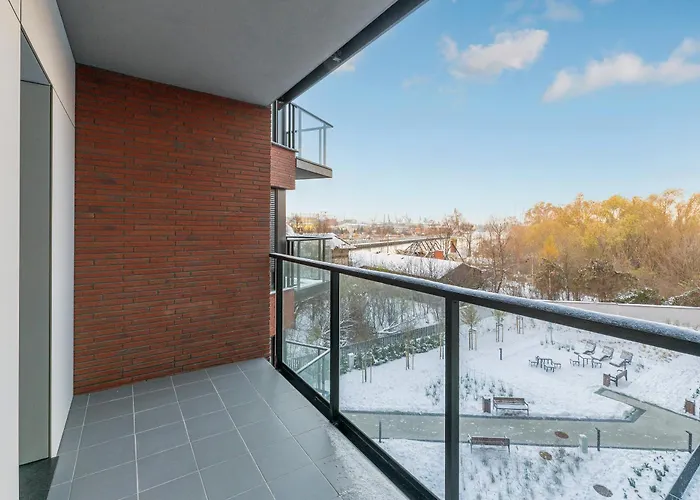 Nadmotlawie Hollywood Jacuzzi By Downtown Gdańsk