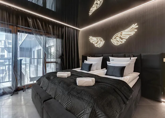 아파트호텔 Nadmotlawie Hollywood Jacuzzi By Downtown 4*