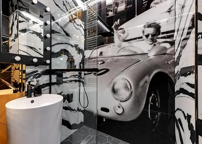 Nadmotlawie Hollywood Jacuzzi By Downtown 아파트호텔 4*