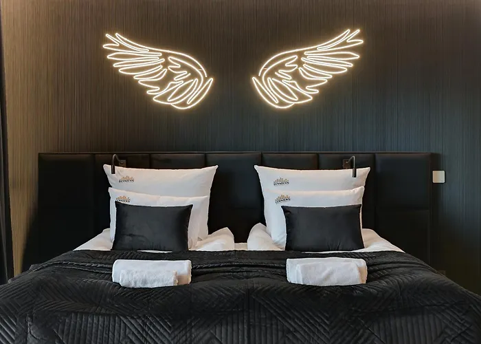 Apartmanhotel Nadmotlawie Hollywood Jacuzzi By Downtown